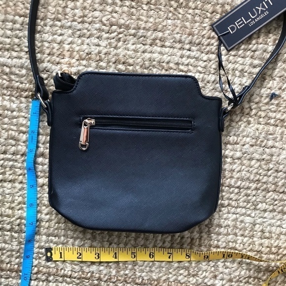 DELUXITY Los Angeles crossbody black vegan leather purse. Bucket bag. BNWT. - Picture 5 of 7